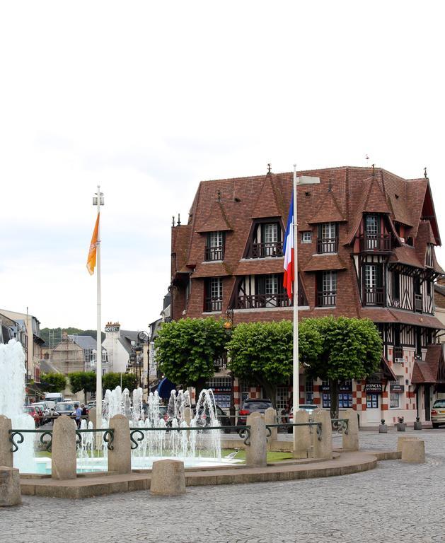 L'Ideal 112 - 85M2, 2 Chambres, Parking & Cabine De Plage Deauville Exteriér fotografie